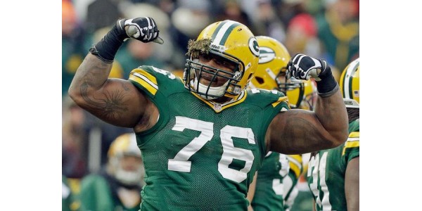 Kenny Clark, le joueur des Green Bay Packers, obtient le contrat défensif le plus cher